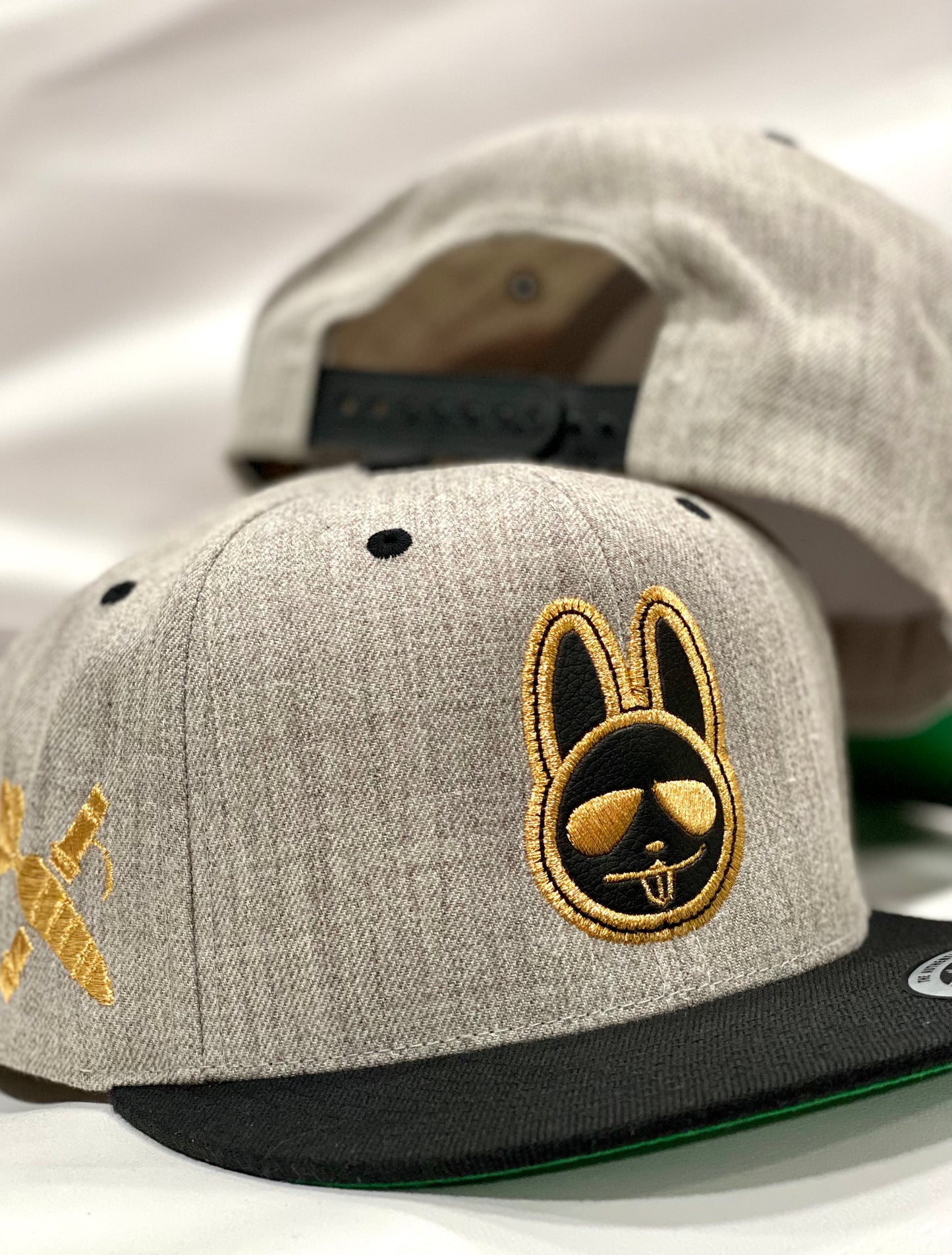 Star Bunny - Heather/Black
