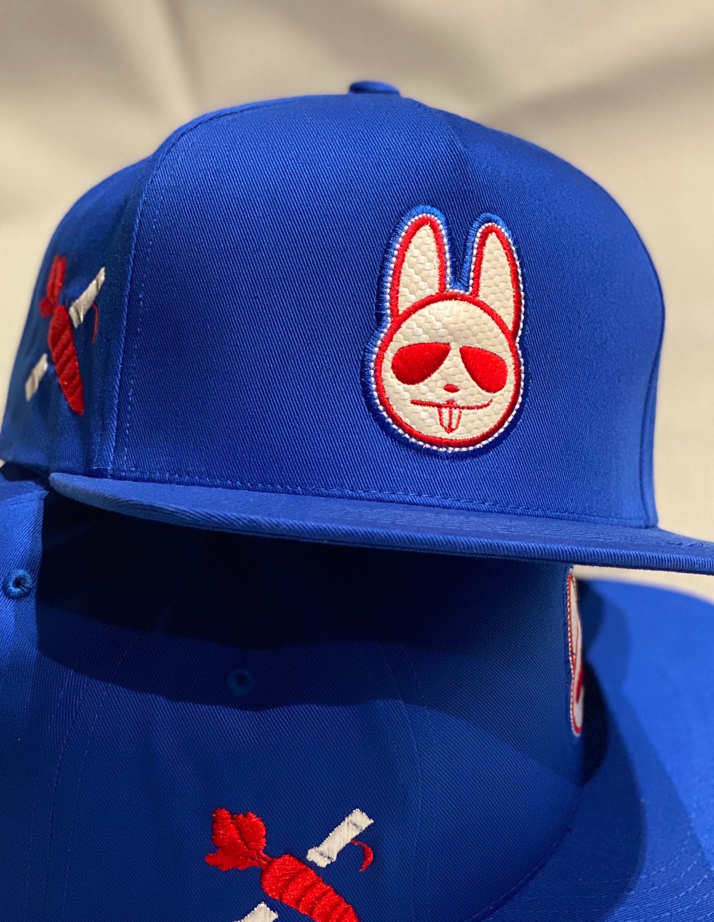Blue - Red/White